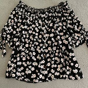 Unique Spectrum Womens Plus 3XL Off Shoulder Tie Sleeve Floral NWT Blouse Black